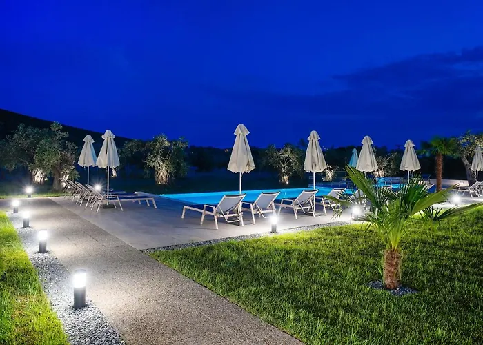 Encanto Village -apartments Potos