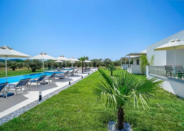 Encanto Village -apartments Daire *