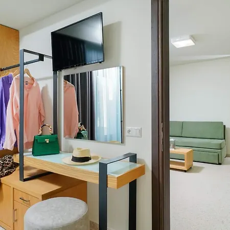 Encanto Village -apartments Daire