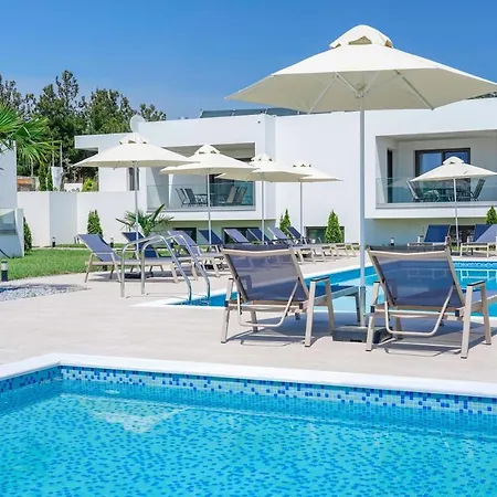 Encanto Village -apartments Potos