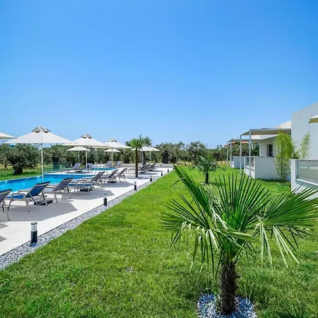 Encanto Village -apartments Apartman *