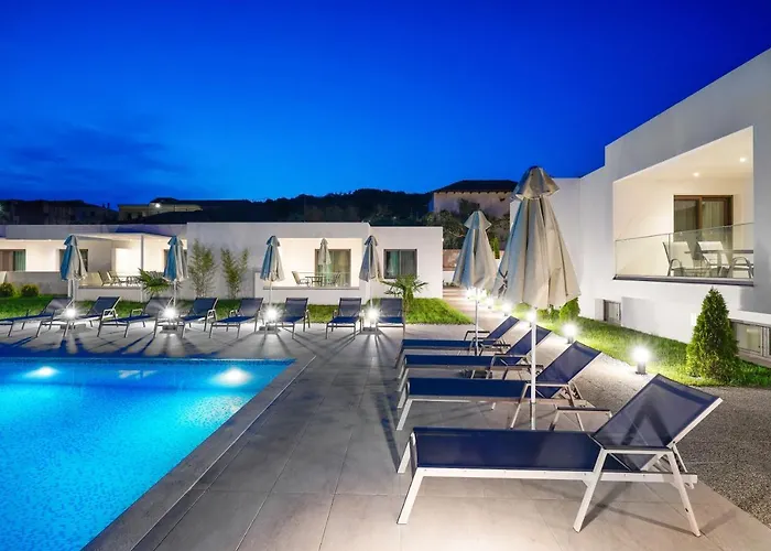 Encanto Village -apartments *