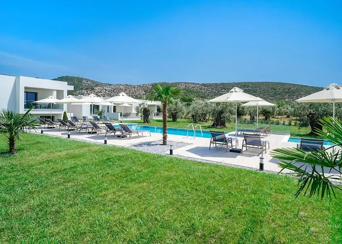 Encanto Village -apartments * Ποτός